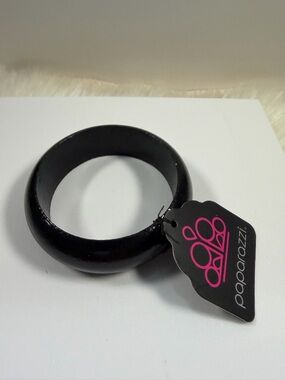 🩷5/$10🩷 Paparazzi Black Chunky Bangle Bracelet